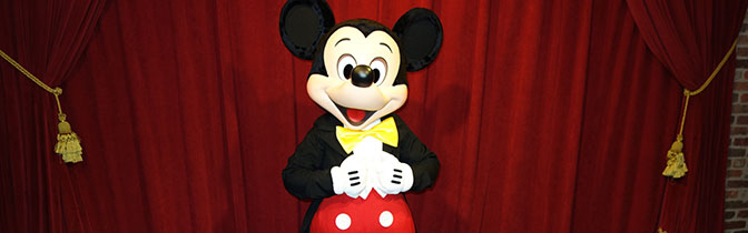 Mickey Mouse Magic Kingdom meet and greet KennythePirate