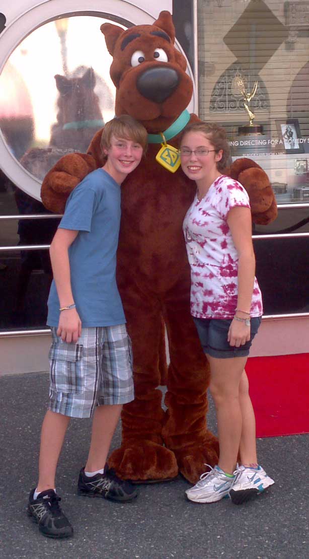 Shaggy and Scooby at Universal Studios 2011