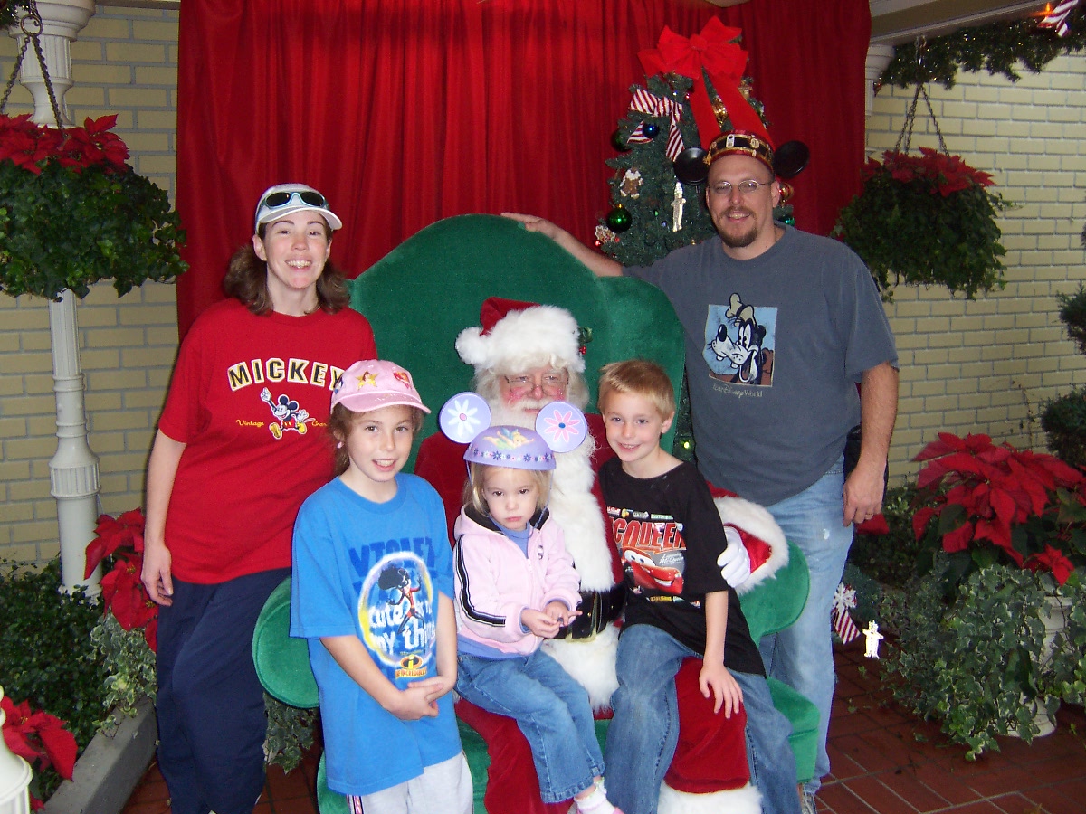 We met Santa in the Magic Kingdom December 2006