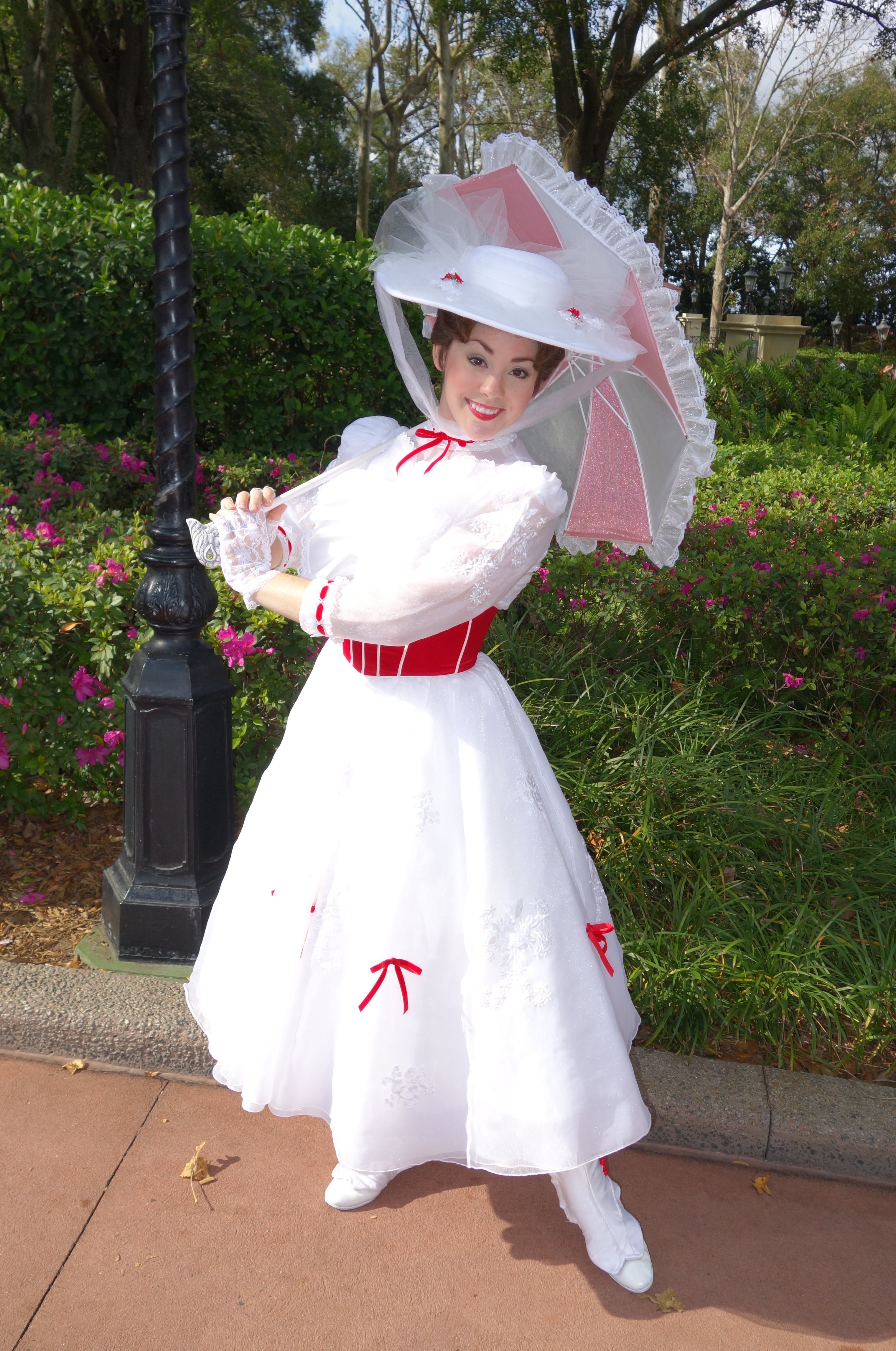 Mary Poppins at United Kingdom in Epcot 2013
