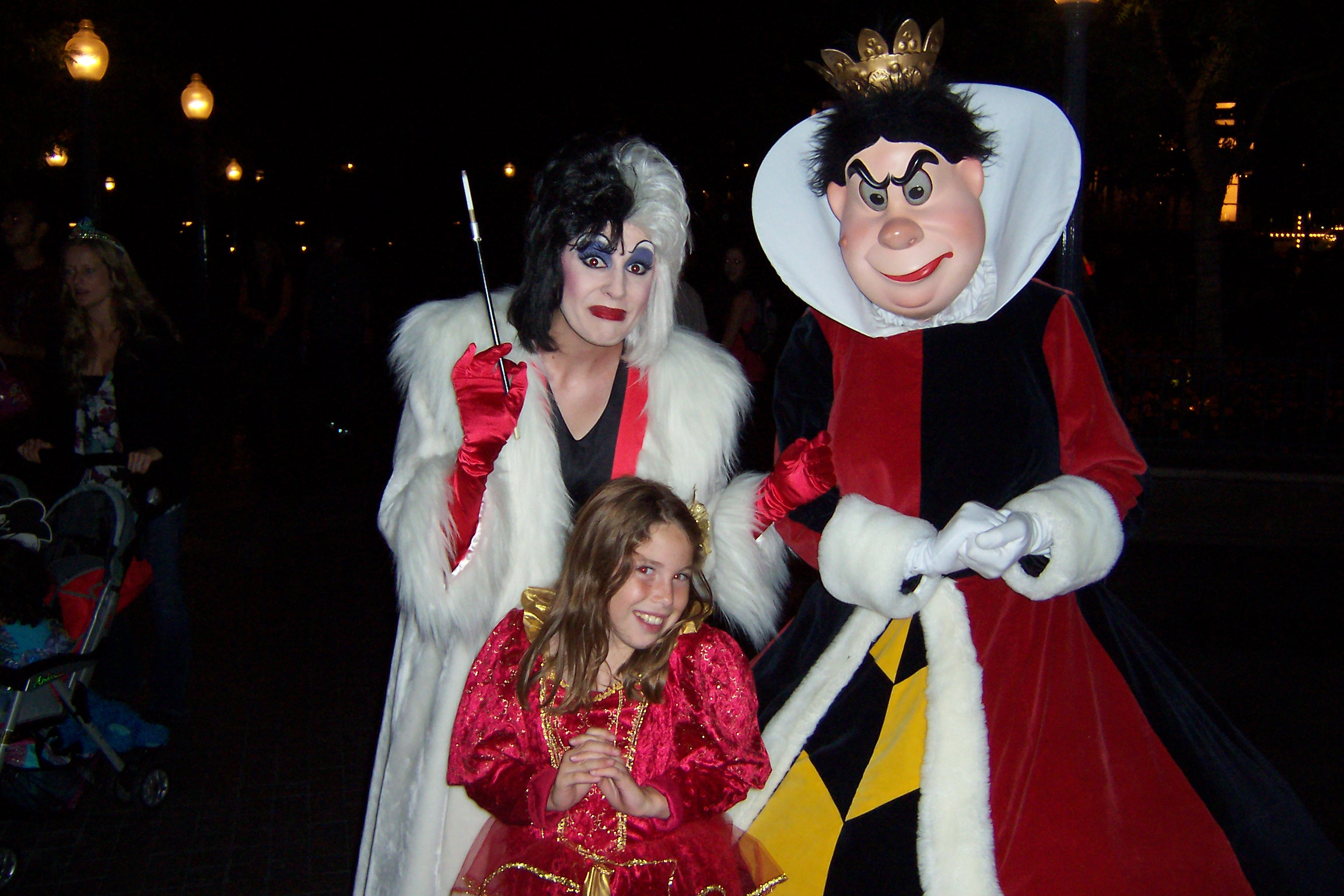 Cruella and Queen of Hearts 2007 Mickey's Halloween Party California Adventure