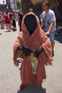 Jawas Star Wars Weekends 2013 - traders who roam the Streets of America