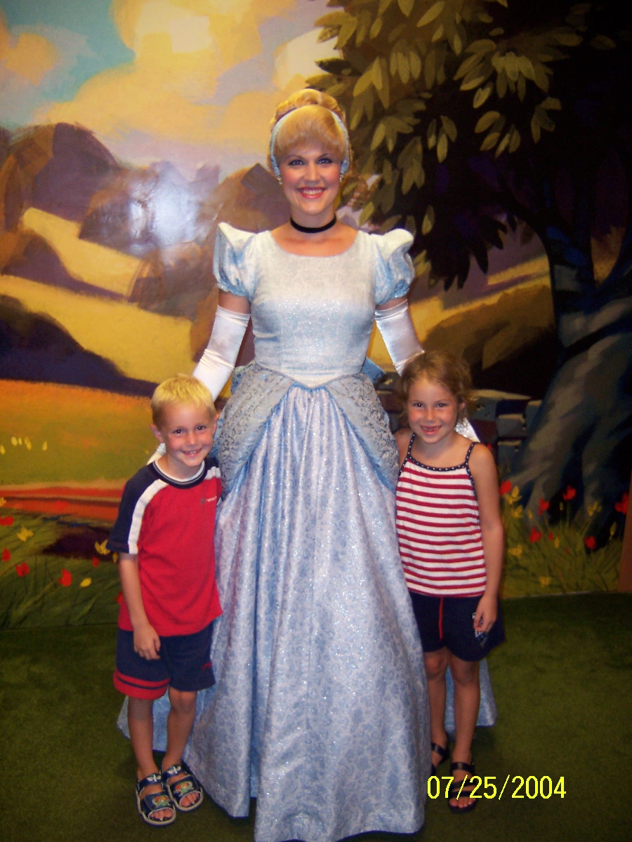 Cinderella at Toontown in Magic Kingdom 2004