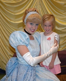Cinderella at Toontown in Magic Kingdom 2008