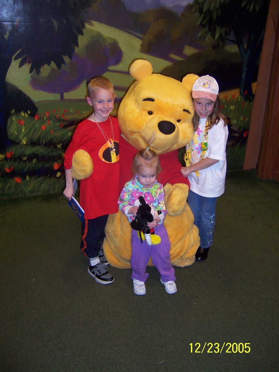 Tigger and Pooh Toontown Magic Kingdom 2005