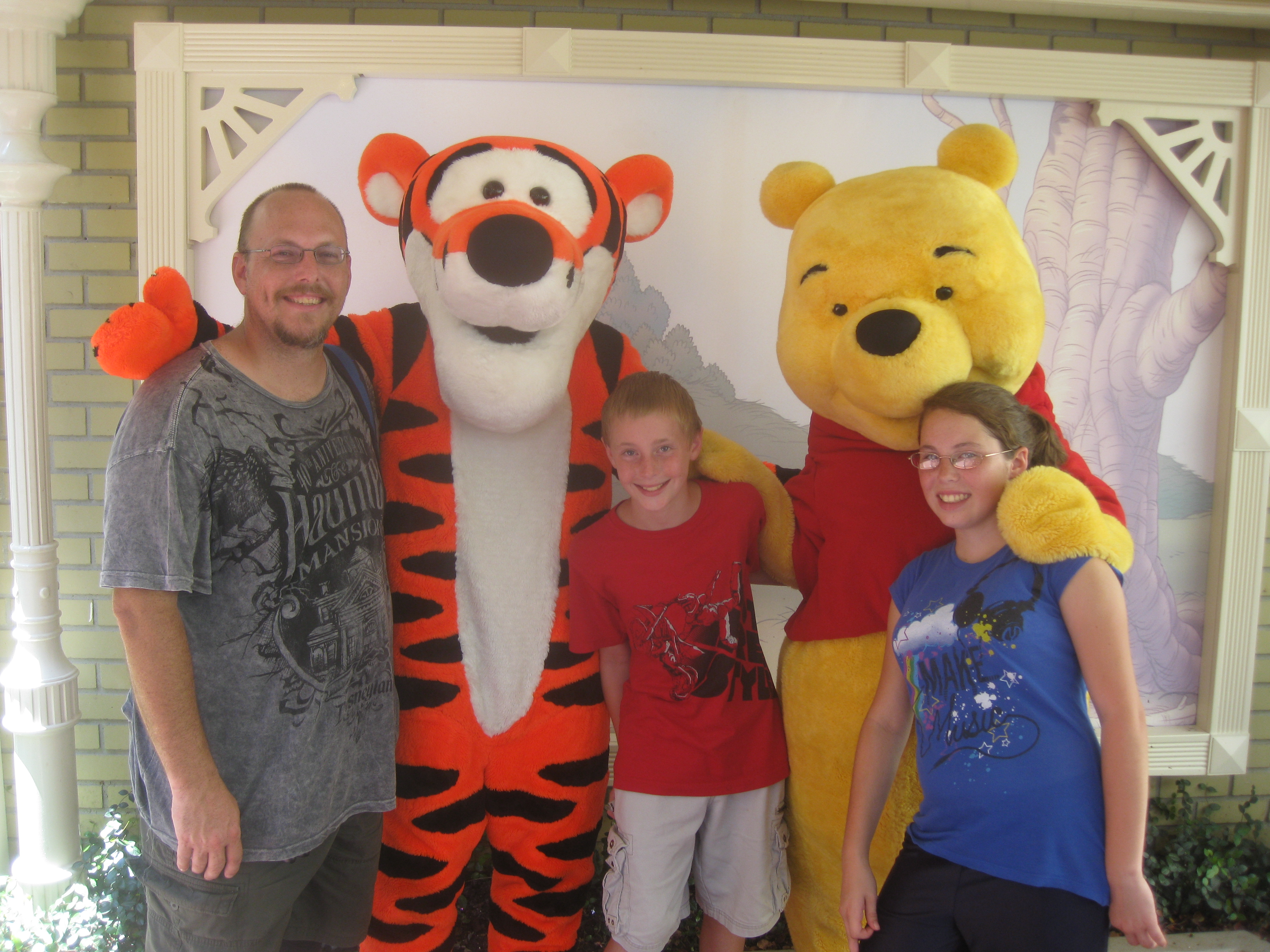 Tigger and Pooh City Hall Magic Kingdom 2011