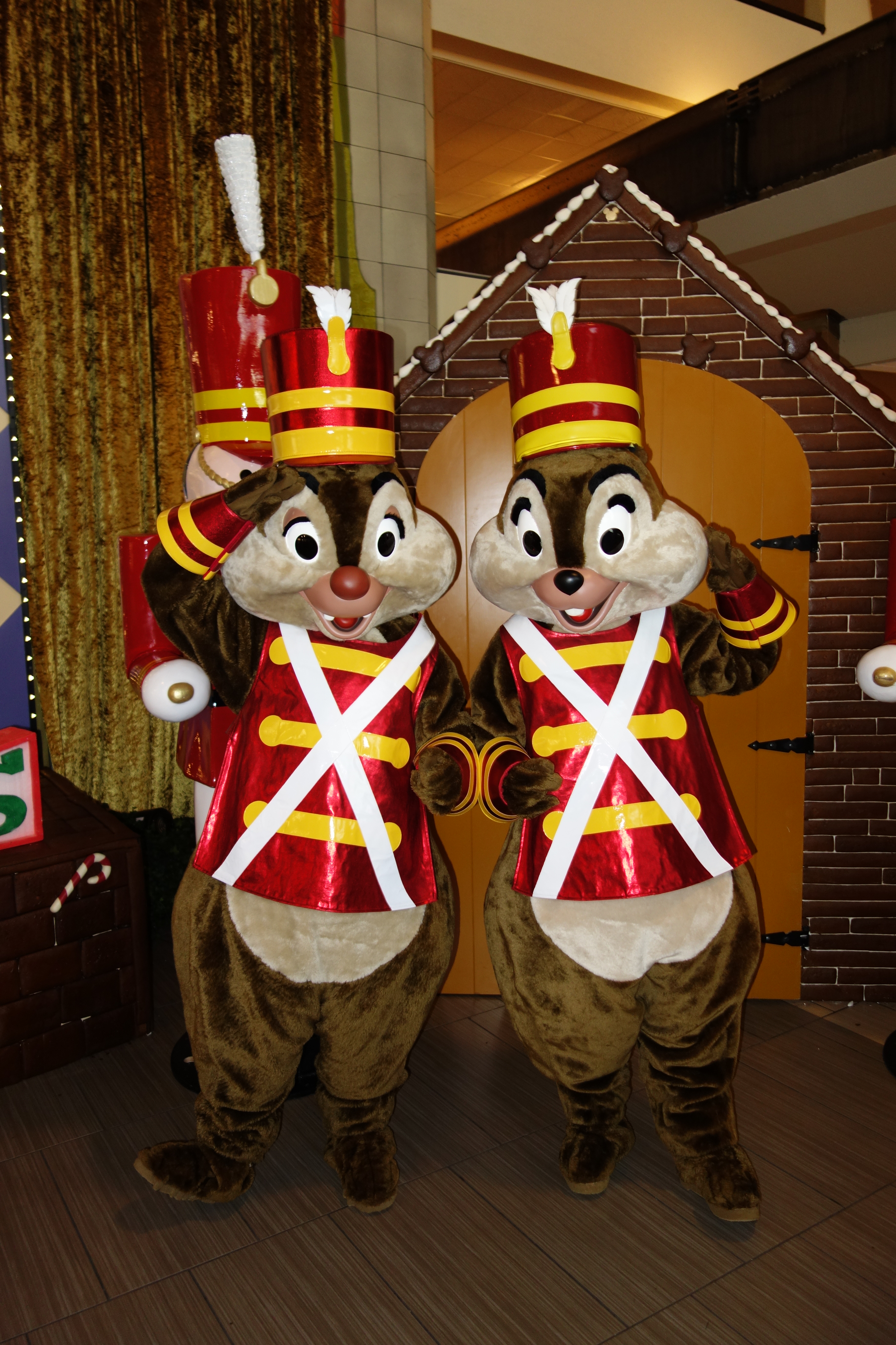 Walt Disney World, Contemporary Resort, Christmas Characters, Chip n Dale, Toy Soldiers