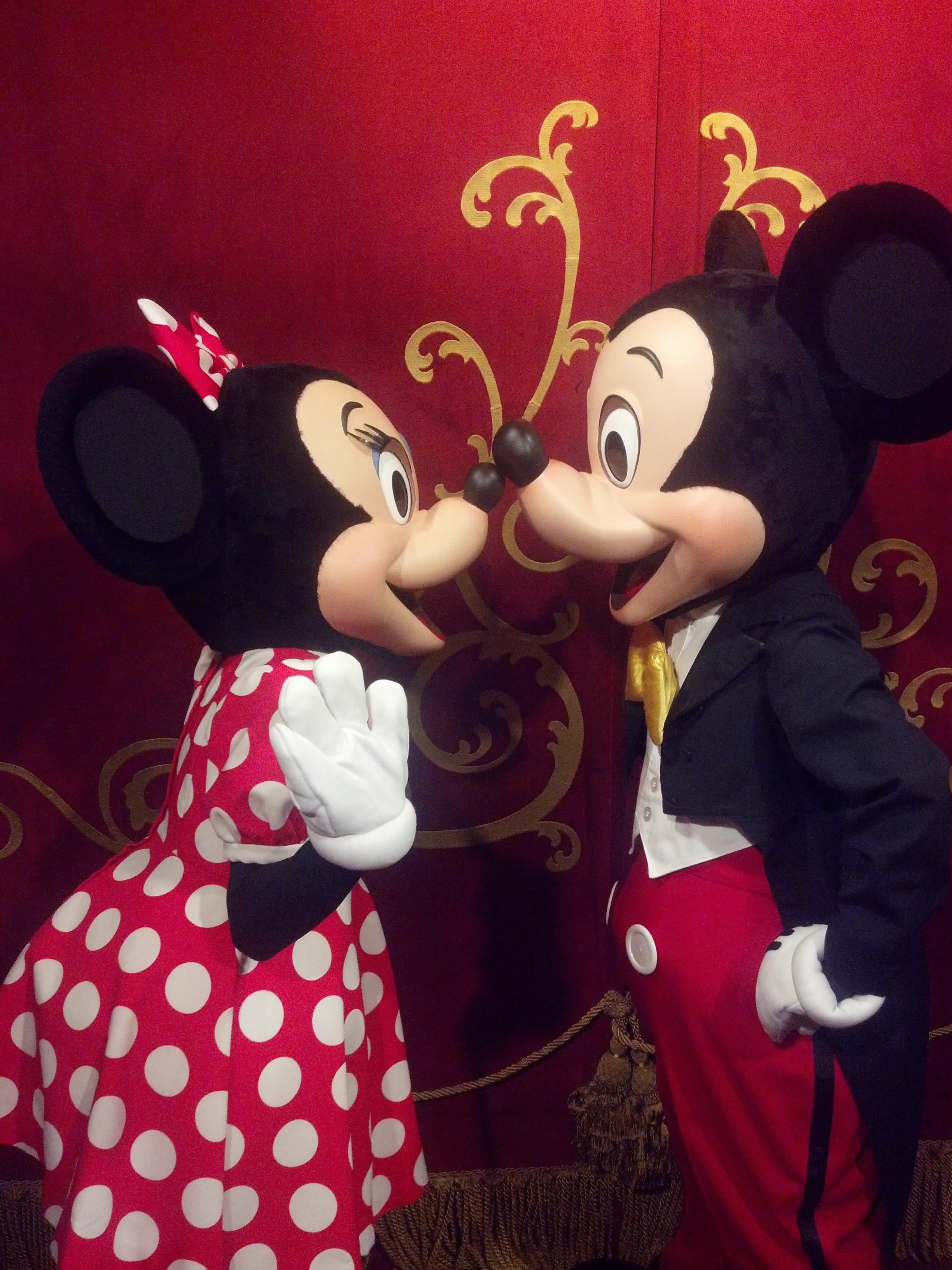 Mickey and Minnie at Town Square Theater in Magic Kingdom 2012