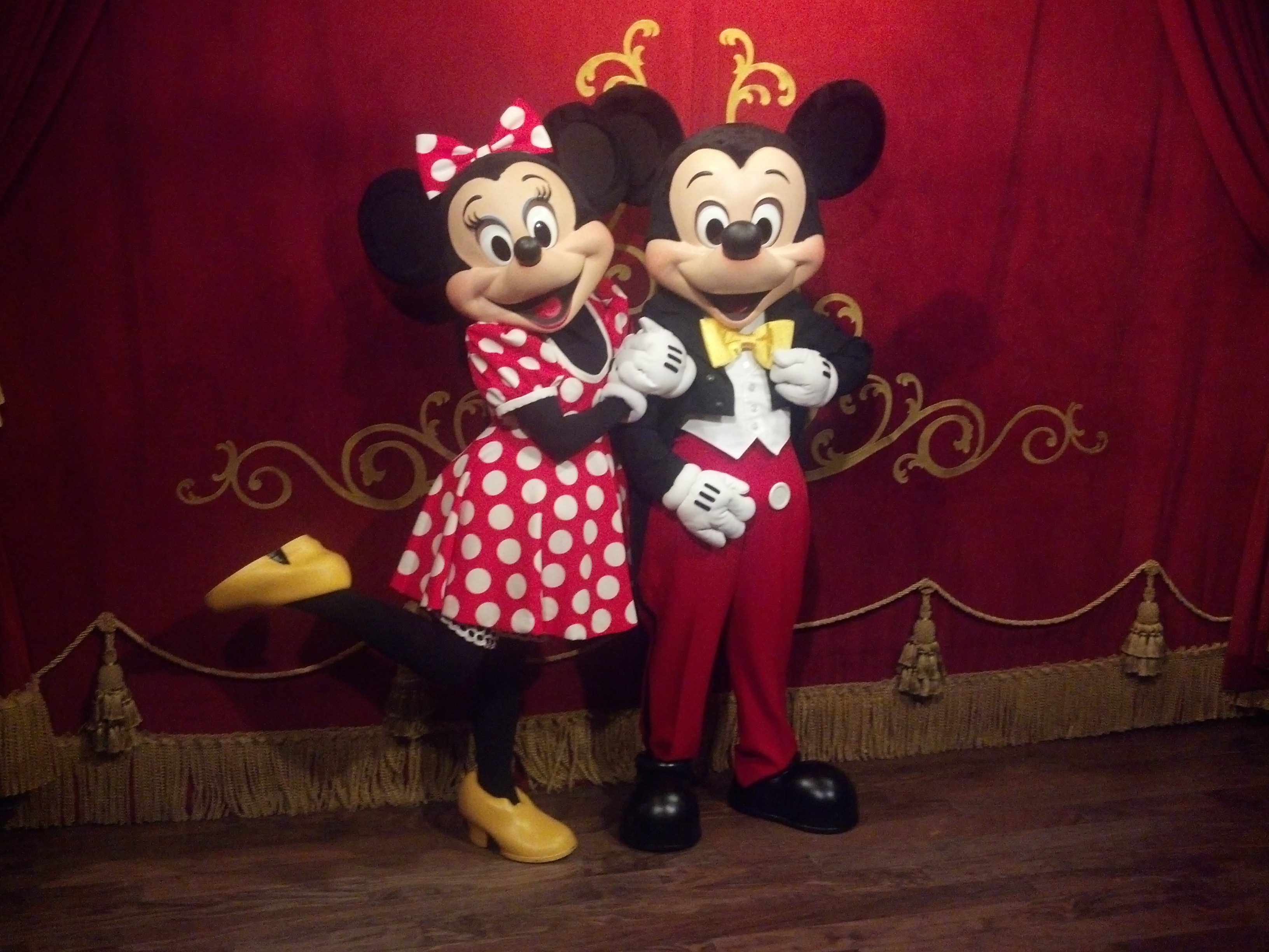 Mickey and Minnie at Town Square Theater in Magic Kingdom 2012