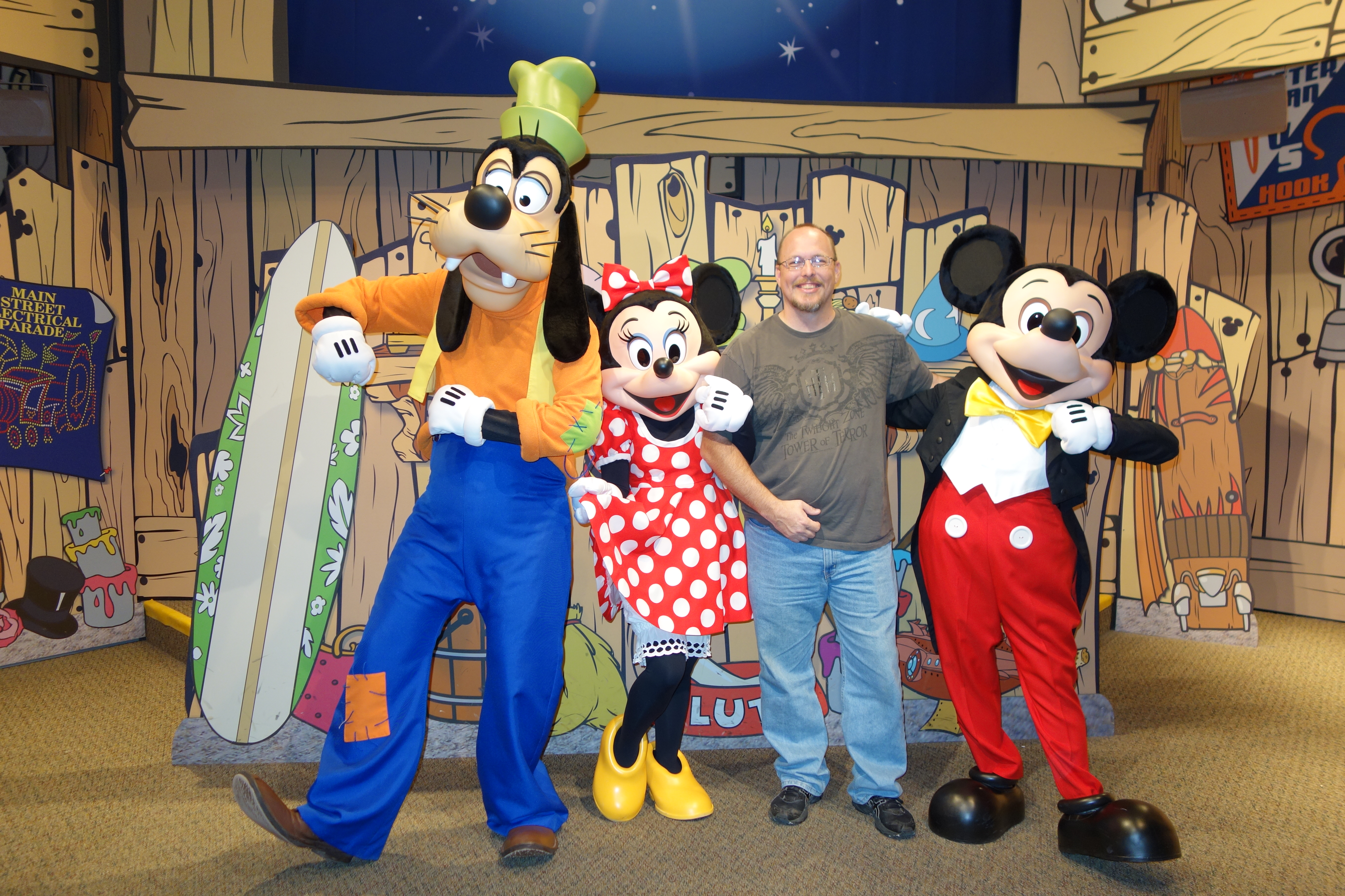 Epcot Visa Character Meet Mickey Minnie Goofy (6)