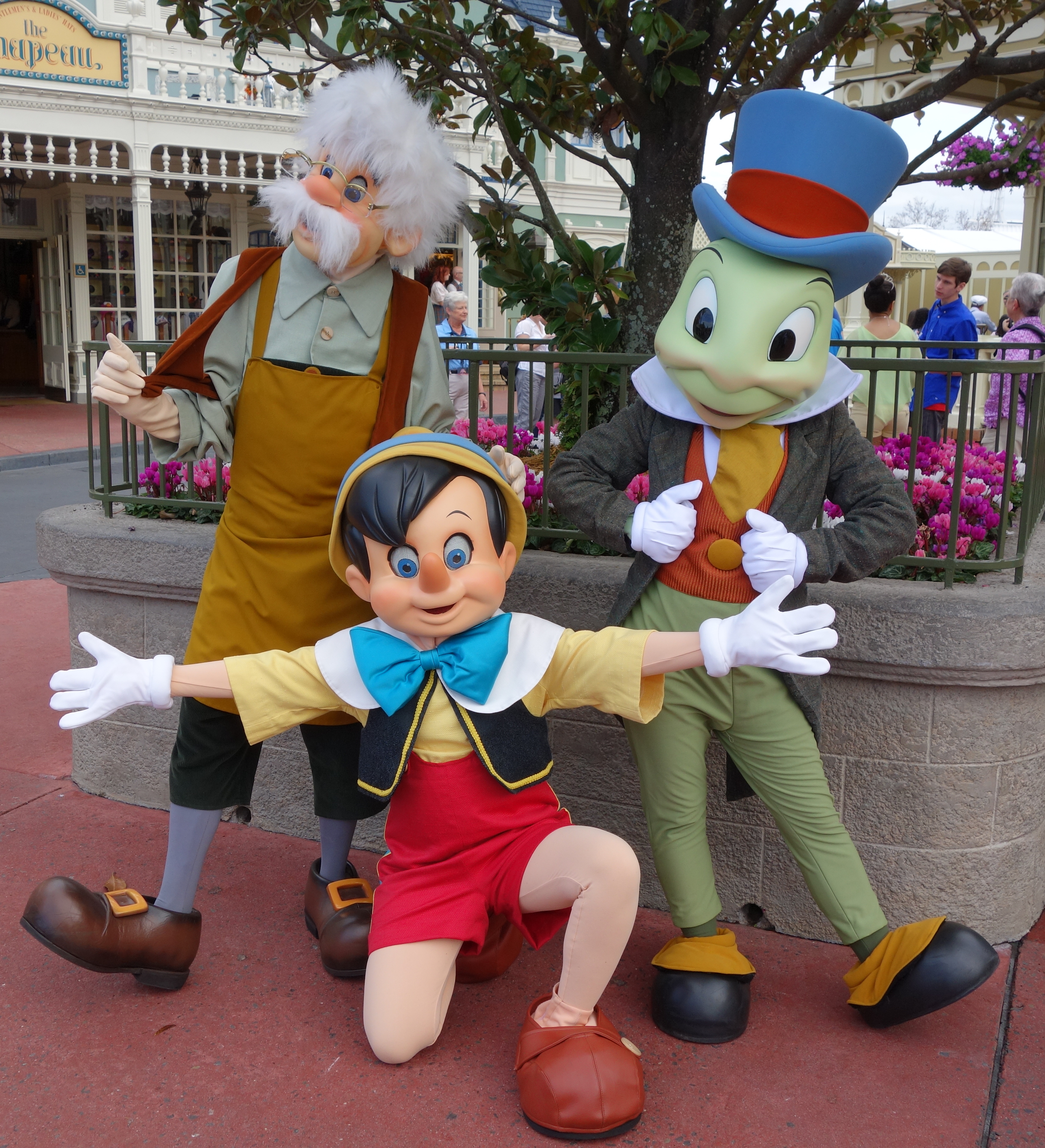 Gepetto Pinocchio Jiminy (2)