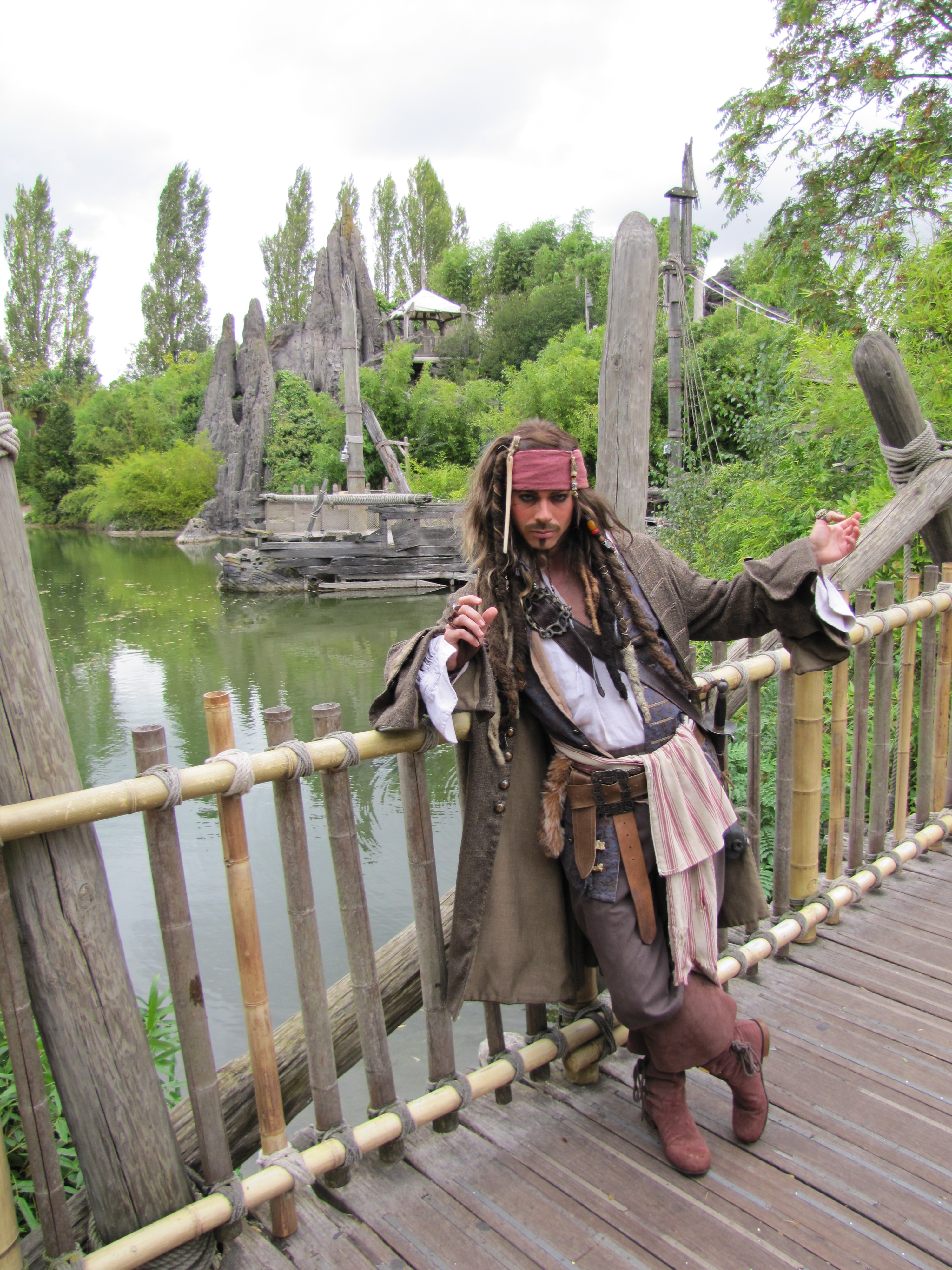 Jack Sparrow doing daily Meet'n'Greets