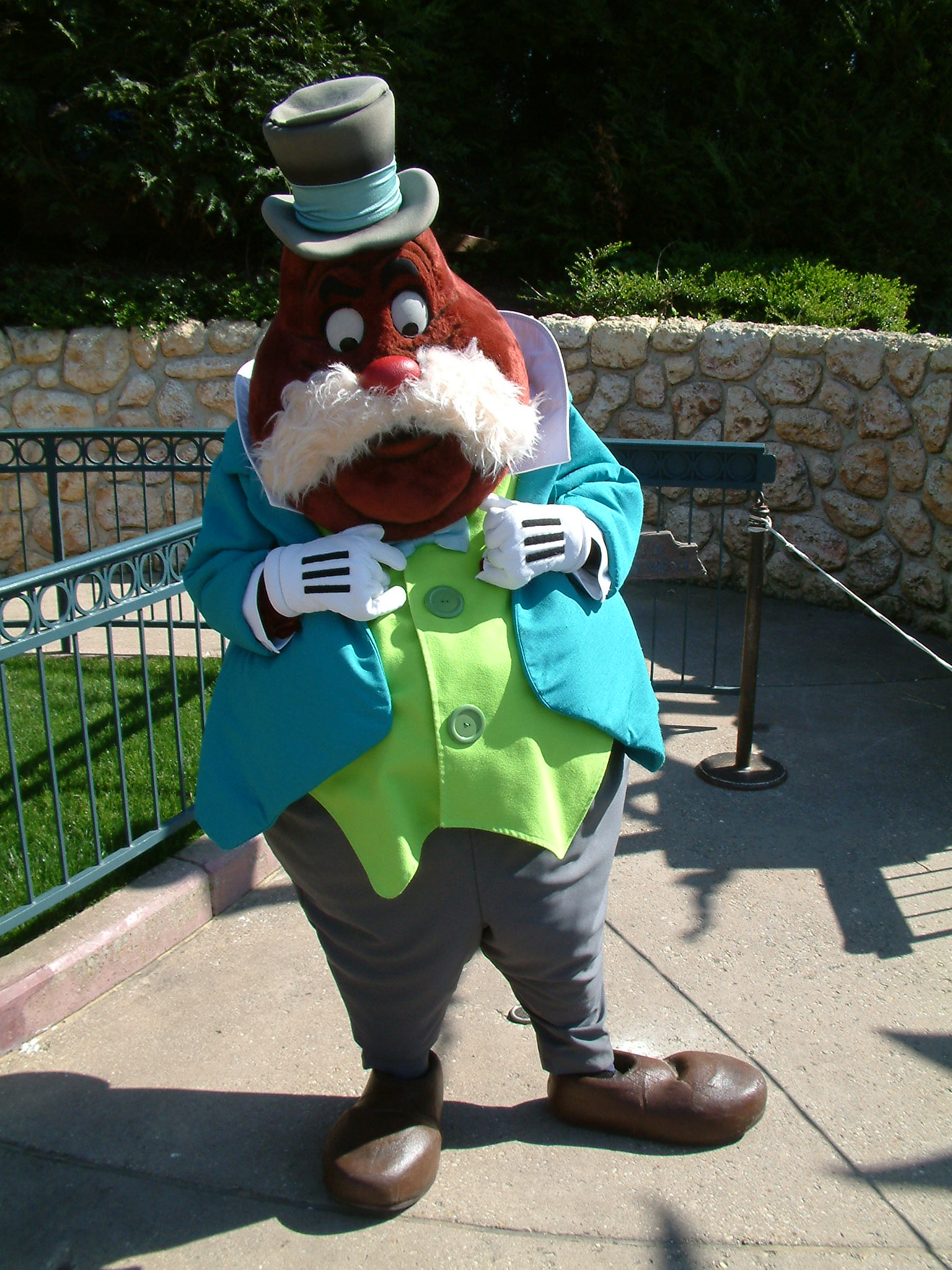 Mr Walrus Disneyland Paris