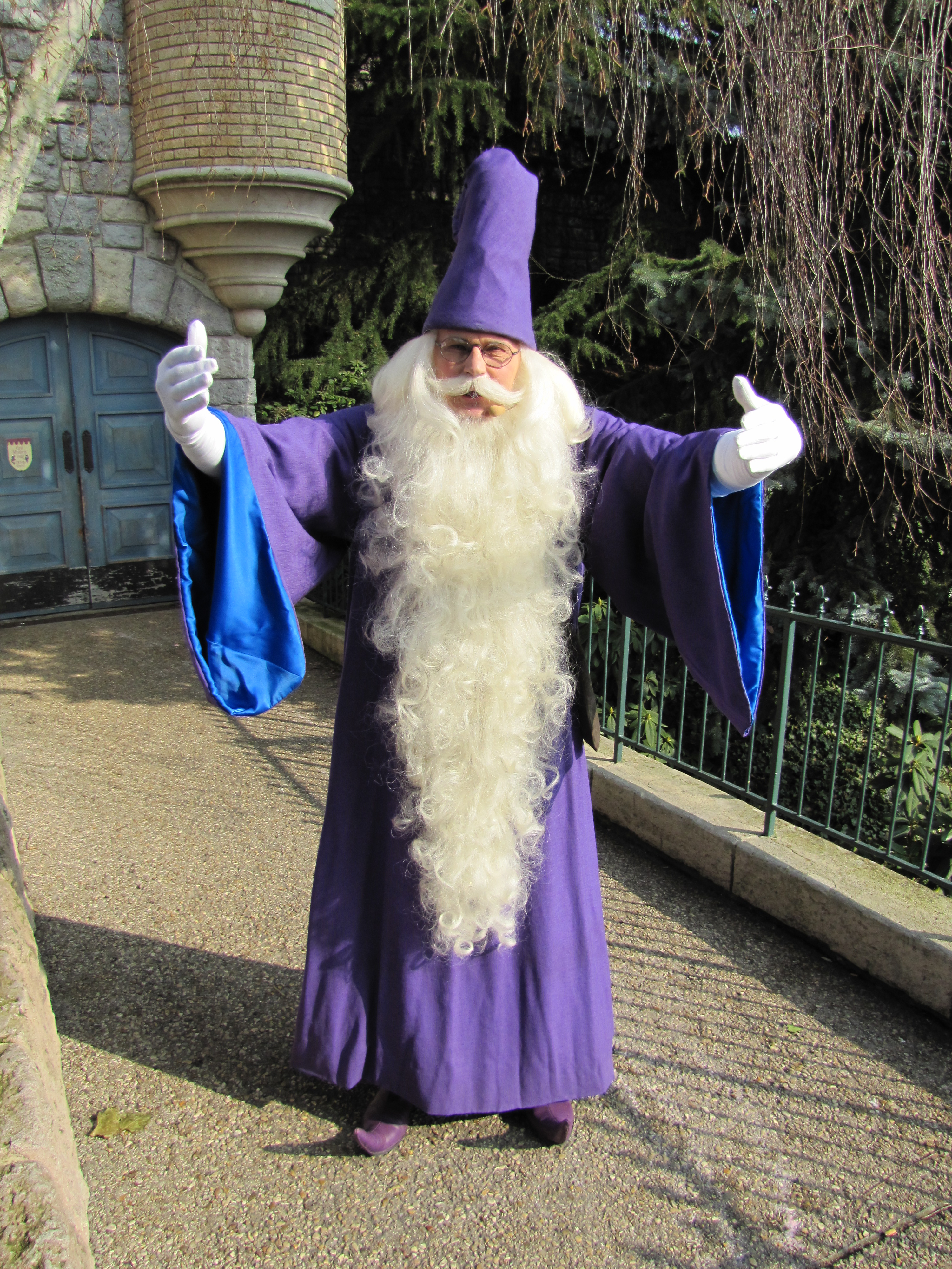 Merlin can be found in the Parade nowadays. He used to have a small show in Fantasyland and afterwards people were able to meet him.
