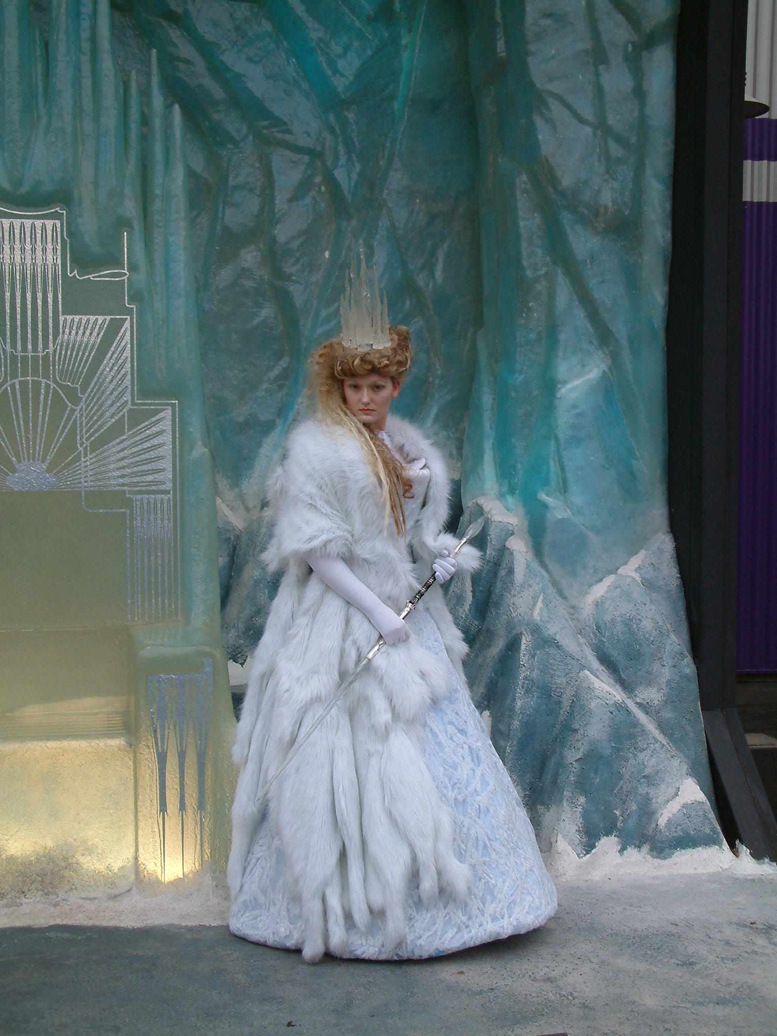 The Queen of Narnia came out for Meet'n'Greets when the first Narnia movie hit the theaters, but after a few months she disappeared. Since then she only came back once for a special event.