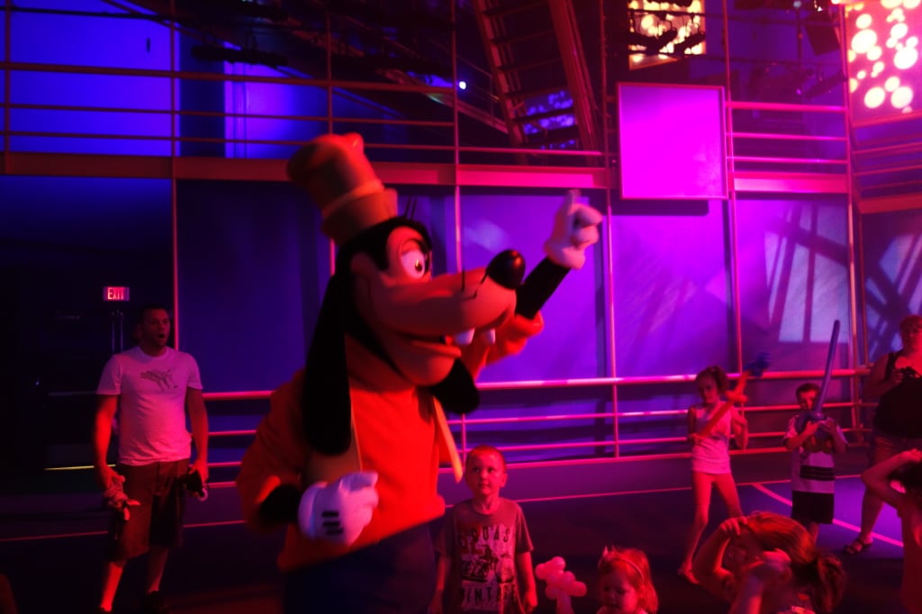 Goofy Disney Jr Dance Party Hollywood Studios