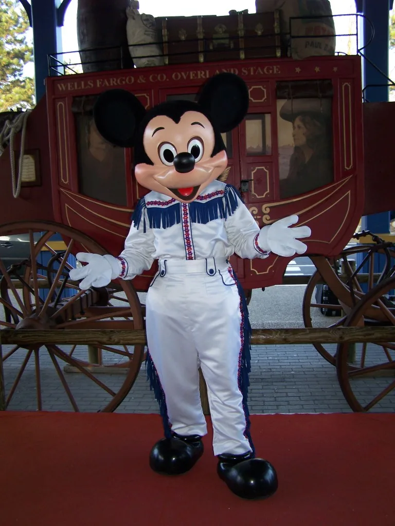 Mickey Mouse as Cowboy at Disneyland Paris Hotel Cheyenne