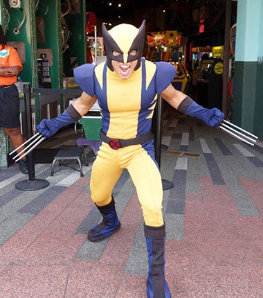 Wolverine Xmen Character Universal Islands of Adventure Character meet