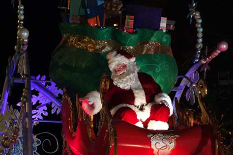 santa mickey christmas parade magic kingdom disney world