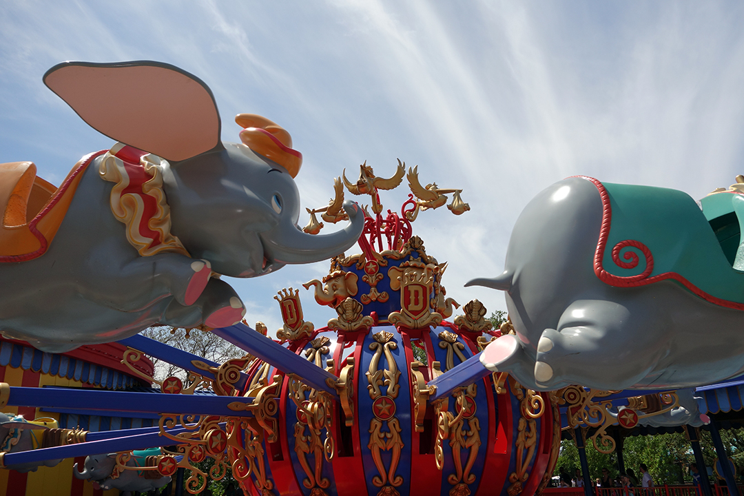 Dumbo Magic Kingdom Walt Disney World Kenny the Pirate