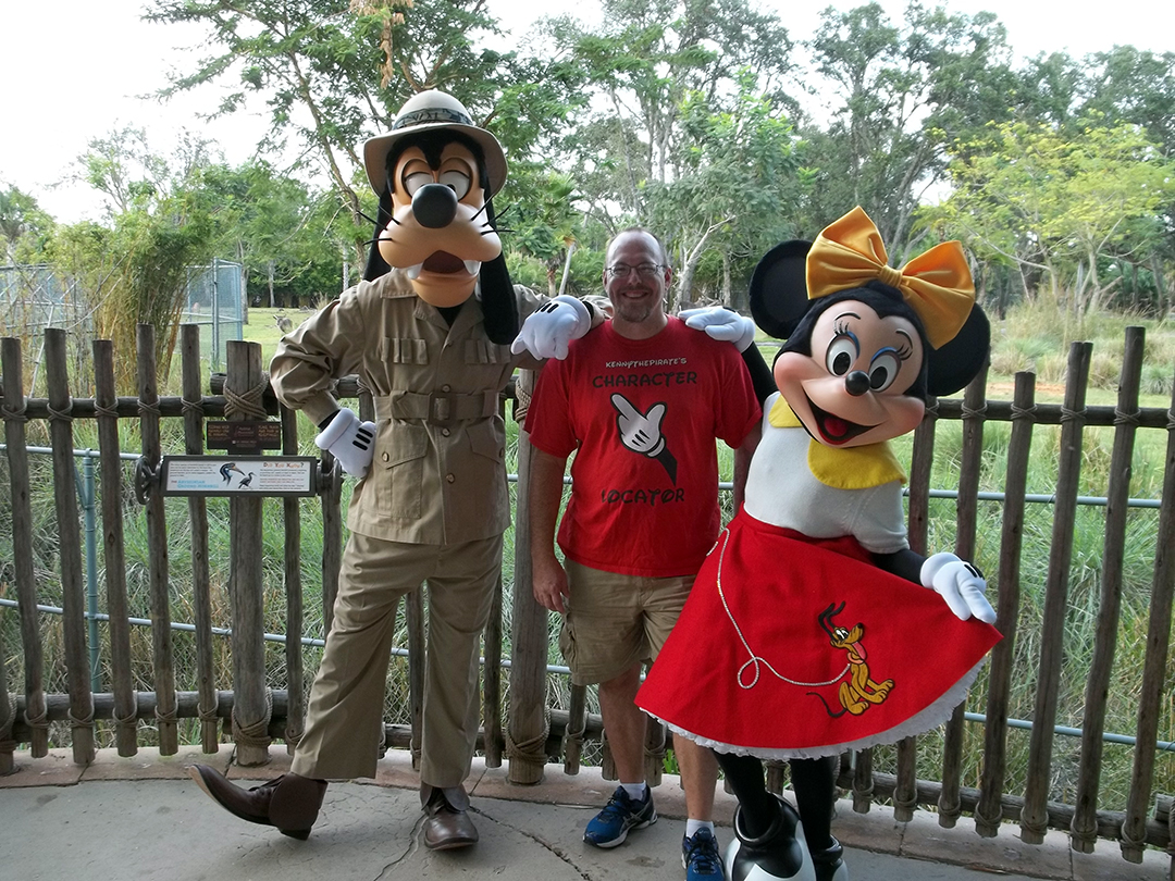 Walt Disney World, Character Meet and Greet, Halloween, Animal Kingdom Kidani Lodge, Goofy, Minnie Mouse