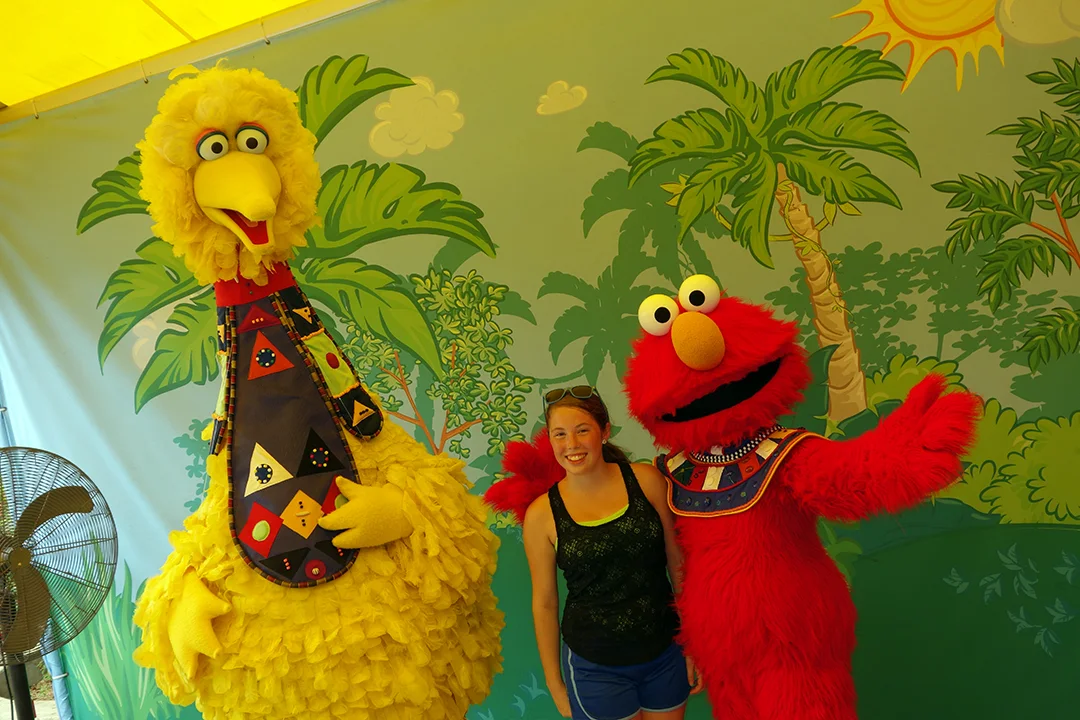 Busch Gardens Tampa Sesame Street Characters  Big Bird Elmo (2)