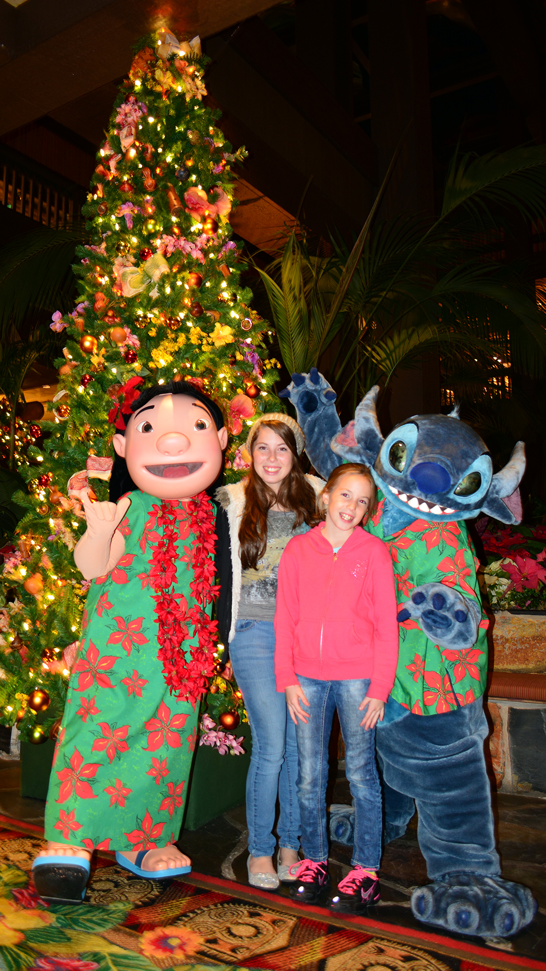 Polynesian Resort Christmas Characters, Lilo and Stitch