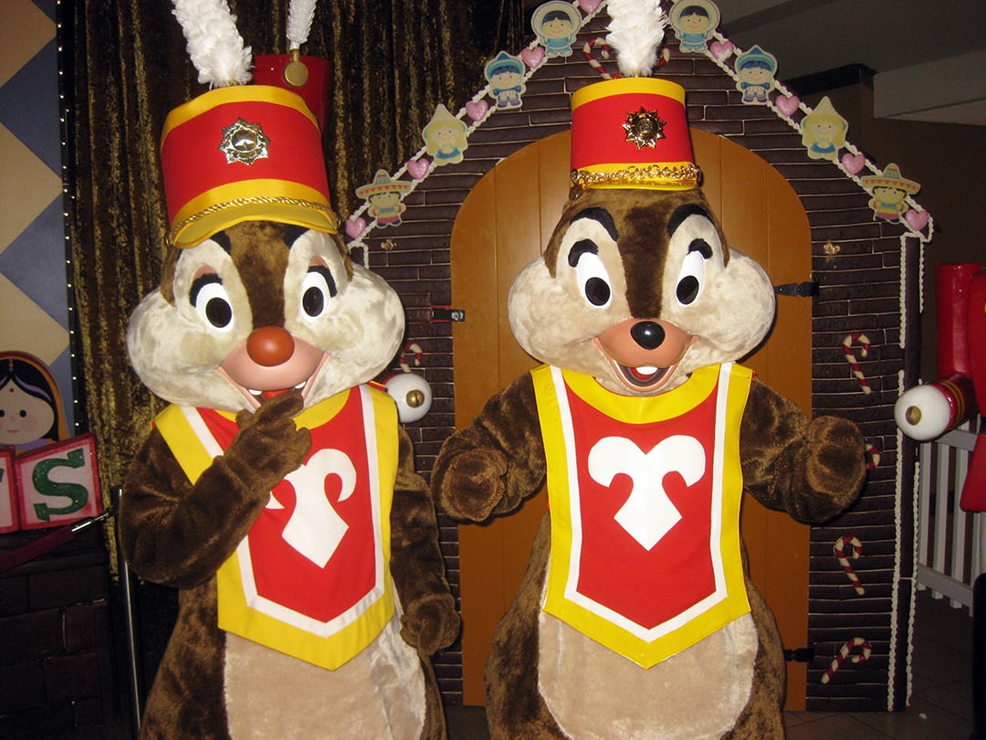 Walt Disney World, Contemporary Resort, Christmas Characters, Chip n Dale, Band Members