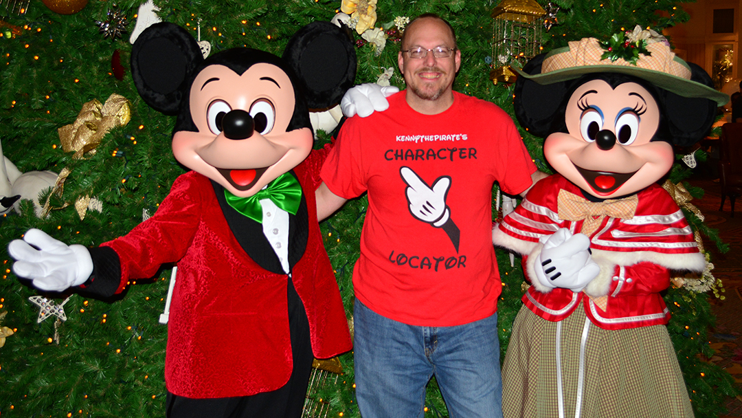Walt Disney World Grand Floridian Christmas decor Christmas Characters Mickey and Minnie (47)