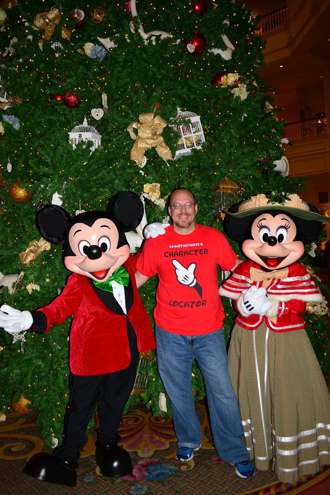 Walt Disney World Grand Floridian Christmas decor Christmas Characters Mickey and Minnie (48)