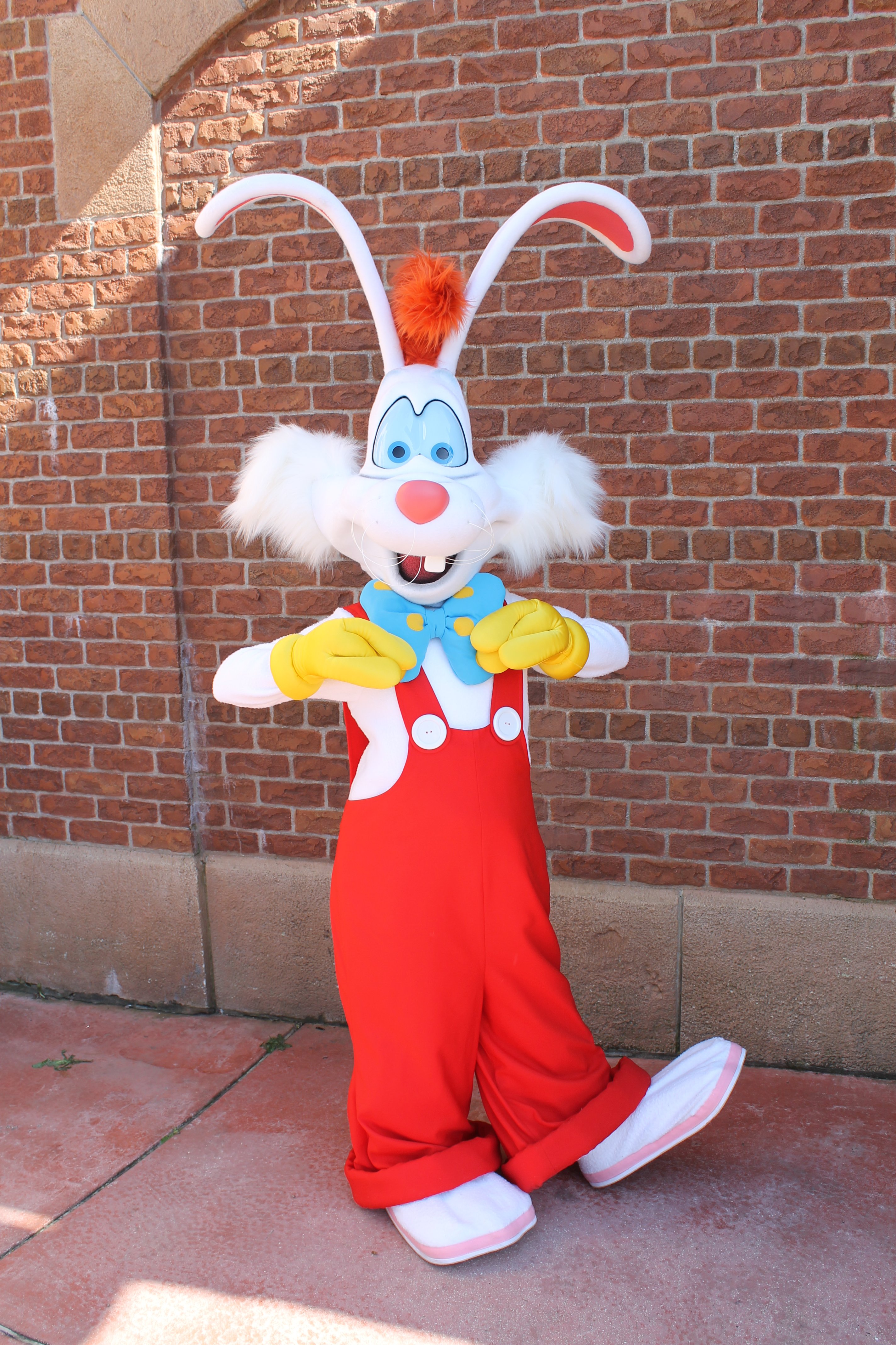 Roger Rabbit character meet and greet at Disneyland Paris