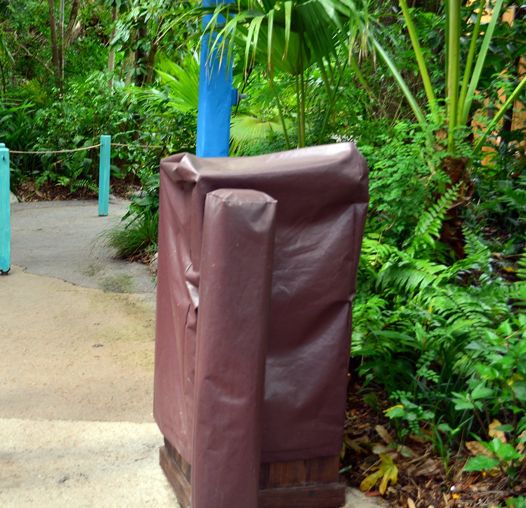 Fastpass+ touchpoint covered at Daisy and Donald meet and greet in Animal Kingdom