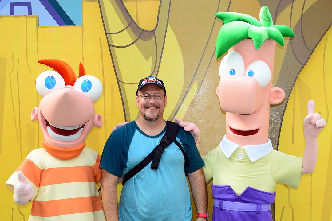 Disney's Hollywood Studios meet and greet Phineas and Ferb