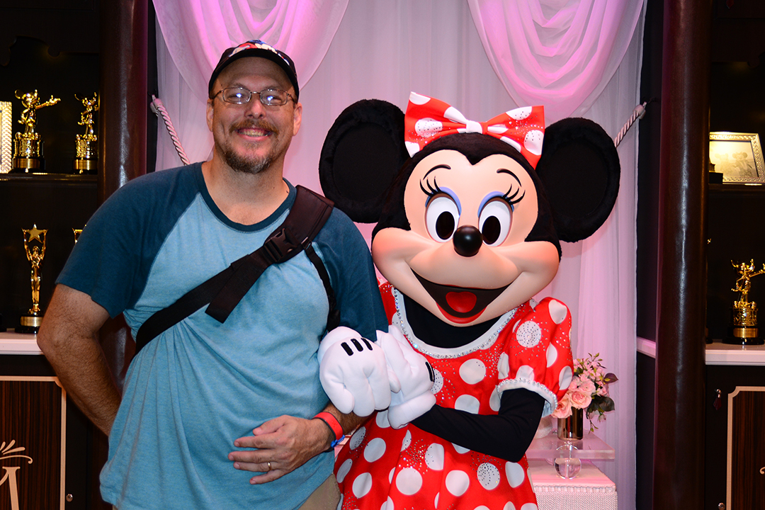 Disney's Hollywood Studios meet and greet Minnie Mouse