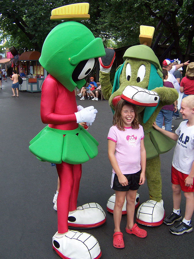 Marvin Martian and K-9 Six Flags Texas 2007 (1)
