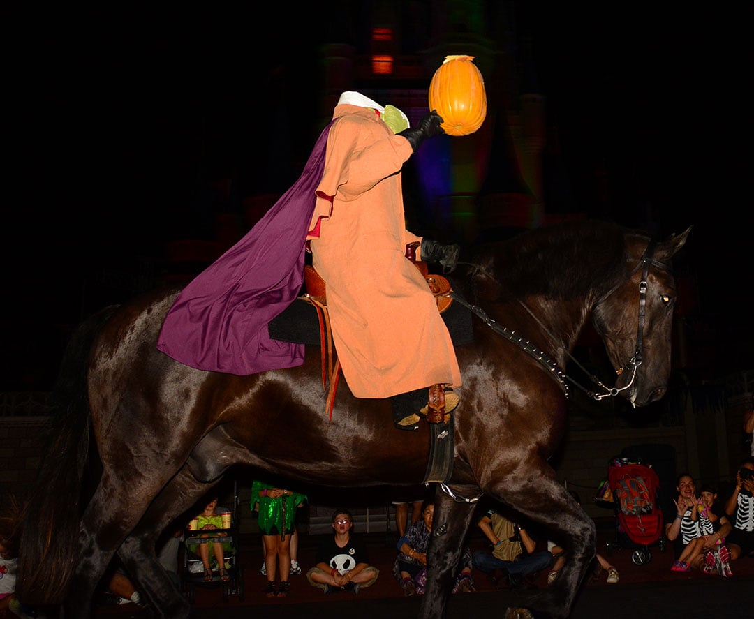 Mickey's Not So Scary Halloween Party 2014 Headless Horseman