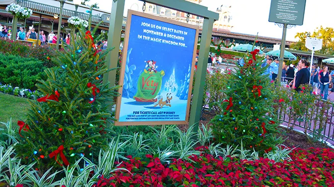 Mickey's Very Merry Christmas Party at Walt Disney World Magic Kingdom November 2014 (1)