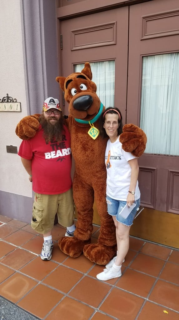 Universal Orlando Character Day with Ryan and Heather April 2016 (8) Scooby Doo