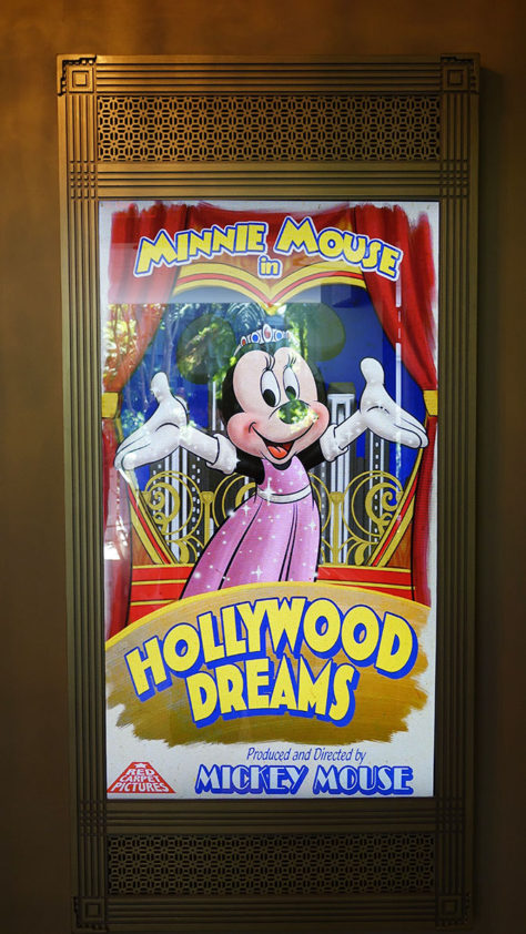 Mickey Mouse and Minnie Mouse in Red Carpet Dreams at Hollywood Studios in Walt Disney World (12)