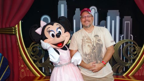 Mickey Mouse and Minnie Mouse in Red Carpet Dreams at Hollywood Studios in Walt Disney World (18)