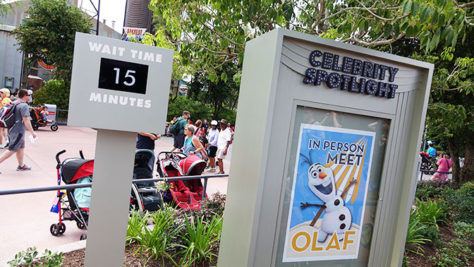 Hollywood Studios Olaf character meet and greet (1)