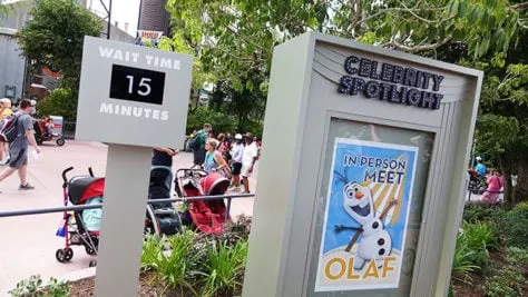 Hollywood Studios Olaf character meet and greet (1)