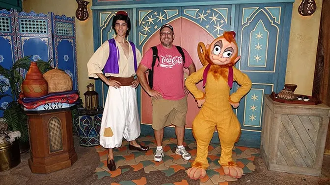 aladdin-and-abu-at-mickeys-not-so-scary-halloween-party-with-kennythepirate