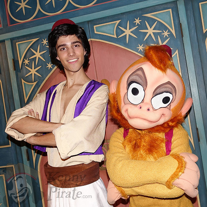 aladdin-and-abu-at-mickeys-not-so-scary-halloween-party