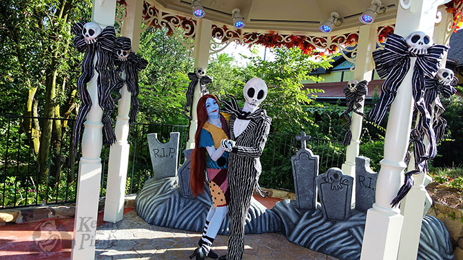 jack-and-sally-at-mickeys-not-so-scary-halloween-party