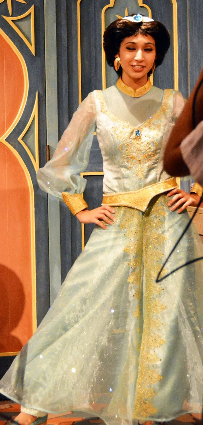 Jasmine new costume at Walt Disney World tall