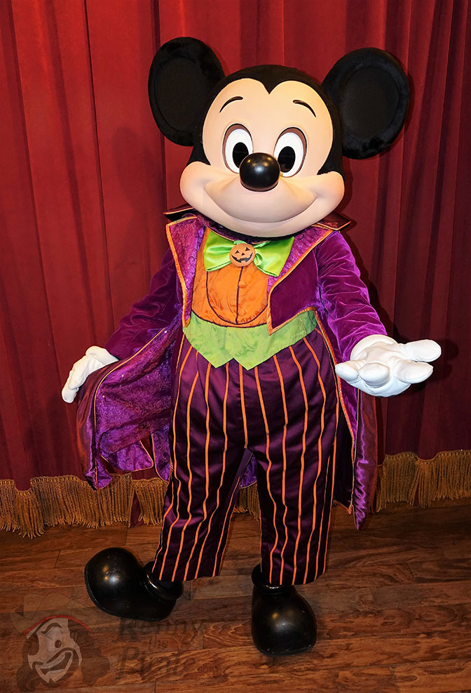mickey-mouse-at-mickeys-not-so-scary-halloween-party-2016