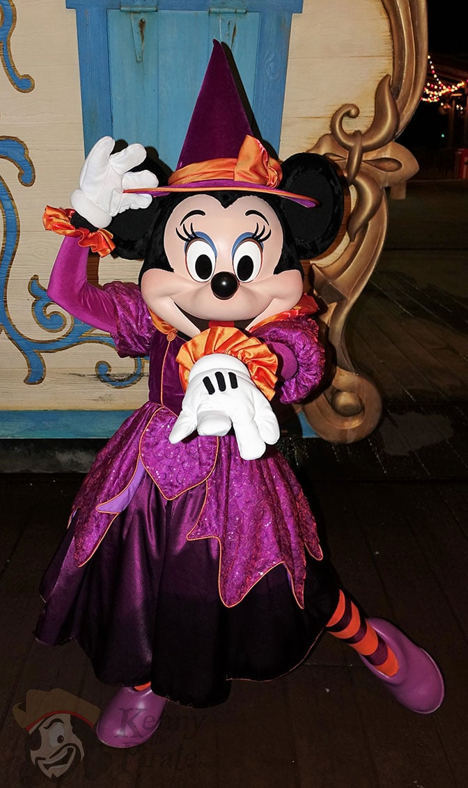 minnie-mouse-at-mickeys-not-so-scary-halloween-party-2016