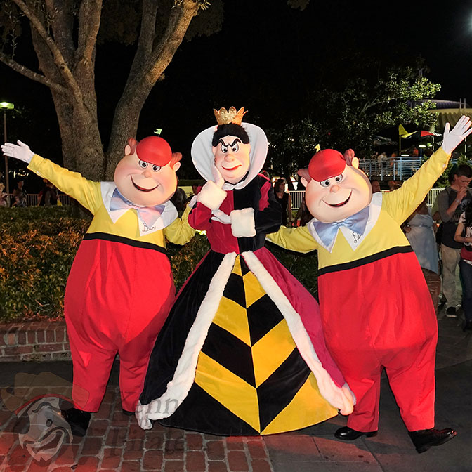 queen-of-hearts-and-tweedles-at-mickeys-not-so-scary-halloween-party-2016