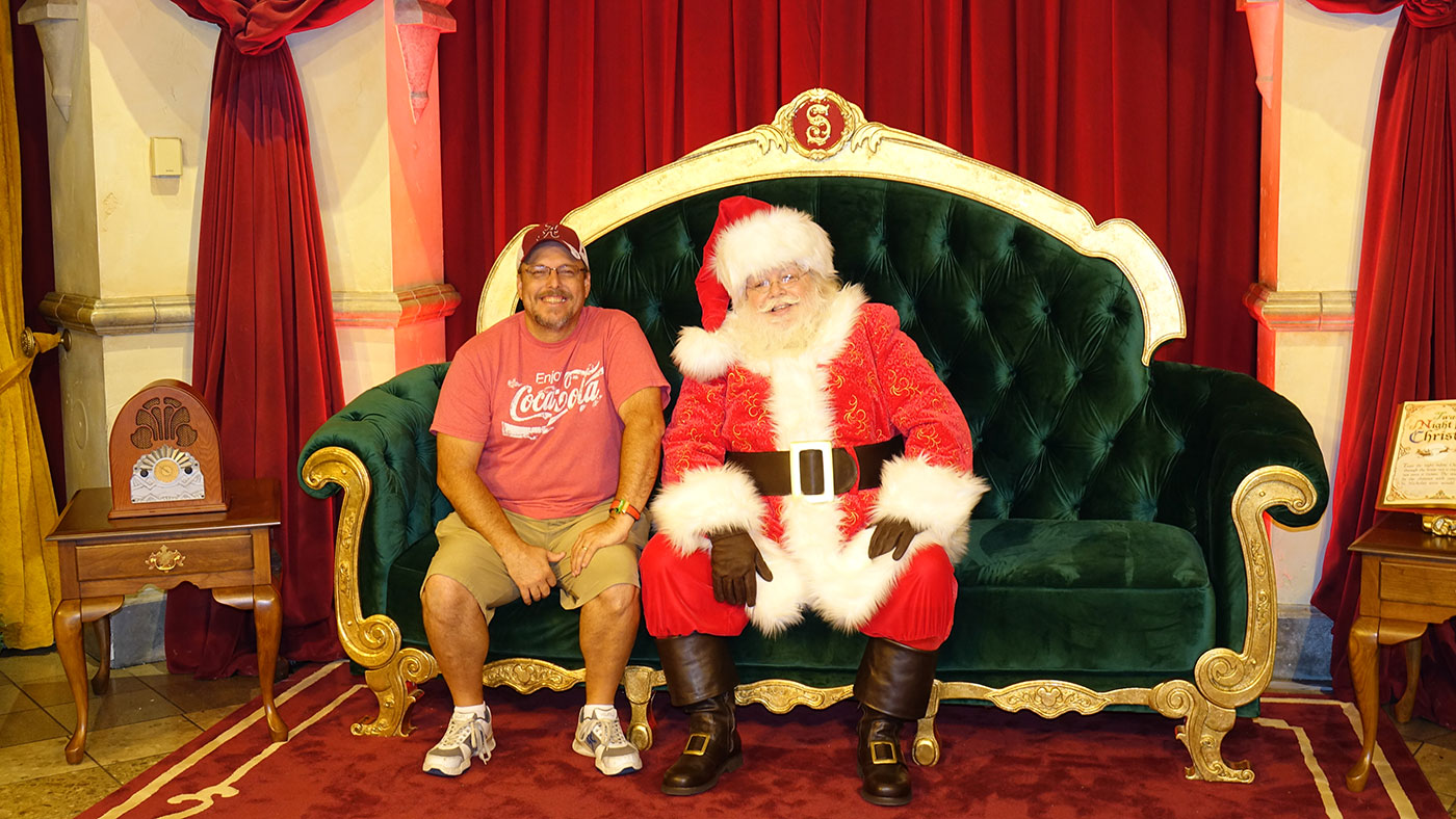 How to meet Santa Claus at Disney's Hollywood Studios